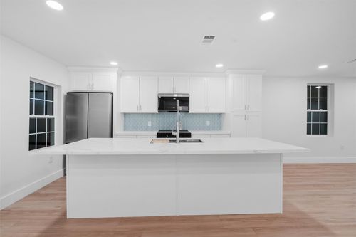 3619 Avenue S, Galveston, TX, 77550-8839 | Card Image