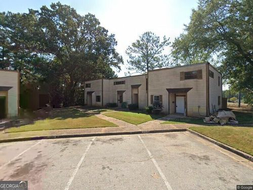 2713 Penwood Pl, Lithonia, GA, 30058-4765 | Card Image