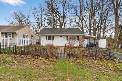 39 Orlando Avenue, Albany, NY, 12203 | Card Image