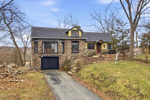 1576 Highland Avenue, Richfield, WI, 53033 | Card Image