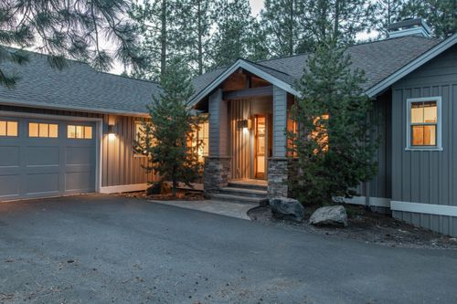 2834 Nw Lakemont Dr, Bend, OR, 97703-7031 | Card Image