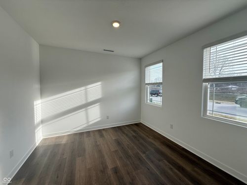 6134 Cascades Dr, Whitestown, IN, 46075-7598 | Card Image