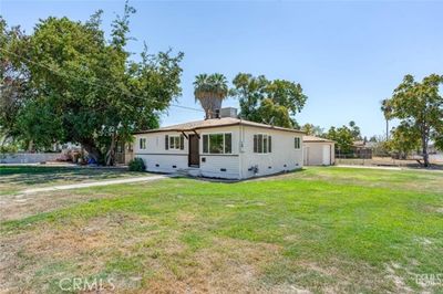 2nd Street, House other with 3 bedrooms, 1 bathrooms and 2 parking in Bakersfield CA | Image 3