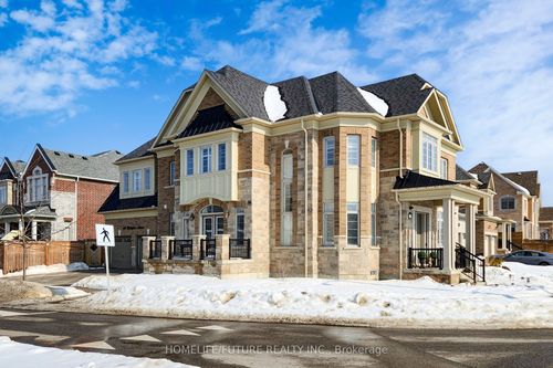 44 Micklefield Ave, Whitby, ON, L1P0C4 | Card Image