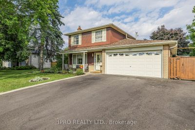 6 Golf View Dr, House other with 3 bedrooms, 2 bathrooms and 7 parking in Brampton ON | Image 2