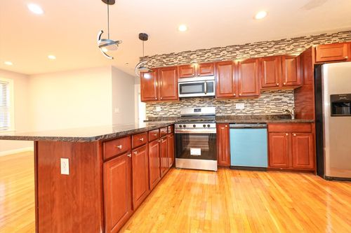 1-35 Gleason St, Boston, MA, 02121-4105 | Card Image