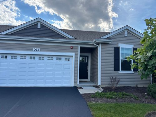 922 Darwin St, North Aurora, IL, 60542-1070 | Card Image