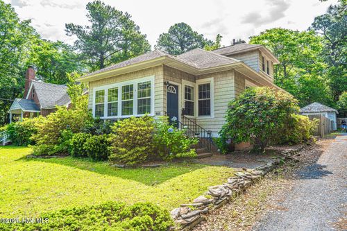 555 N May St, Southern Pines, NC, 28387-5611 | Card Image