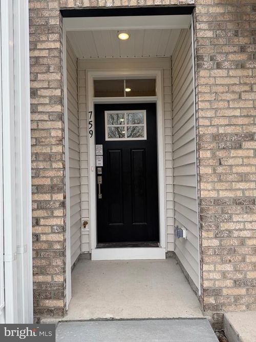 759 Platinum Dr, Phoenixville, PA, 19460-1502 | Card Image