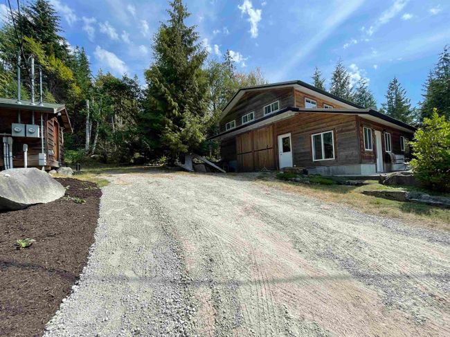 10710 Wood Bay Heights Road, House other with 4 bedrooms, 3 bathrooms and 6 parking in Halfmoon Bay BC | Image 38