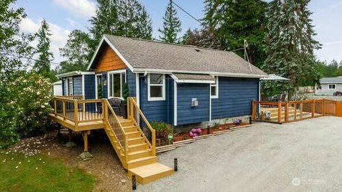 2516 103rd Ave Se, Lake Stevens, WA, 98258-5147 | Card Image
