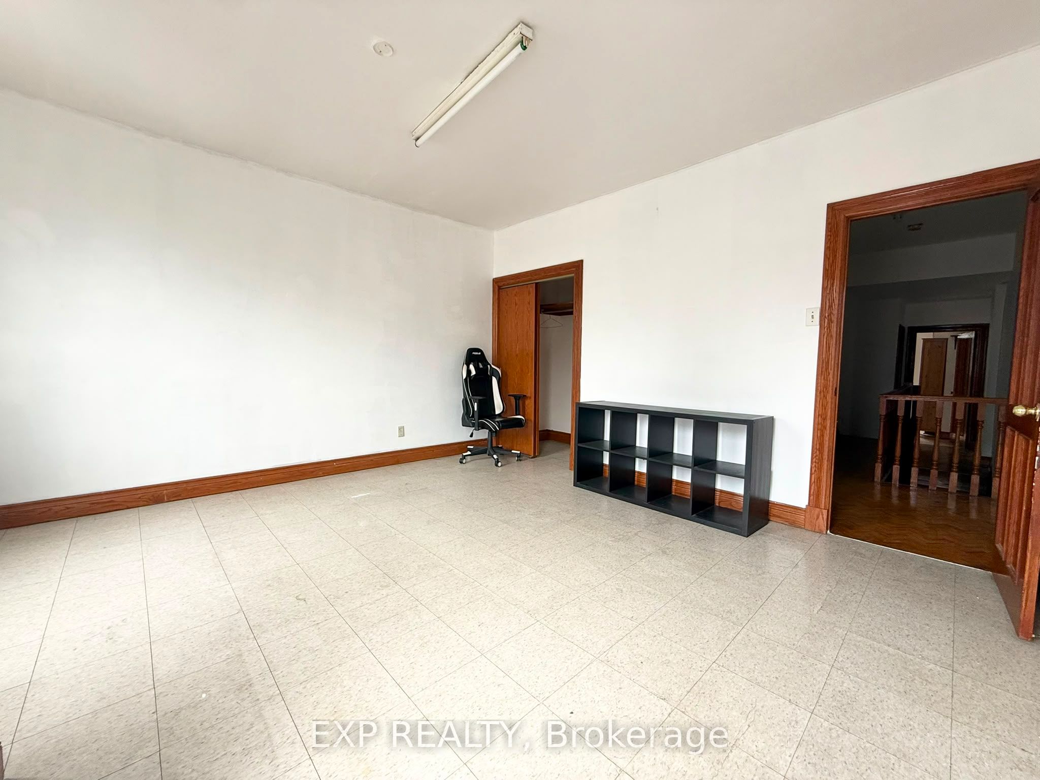 Residential Lease in Toronto E01 5