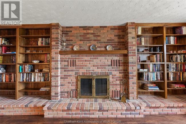 7819 Rivard Line, House other with 5 bedrooms, 4 bathrooms and null parking in Grande Pointe ON | Image 22