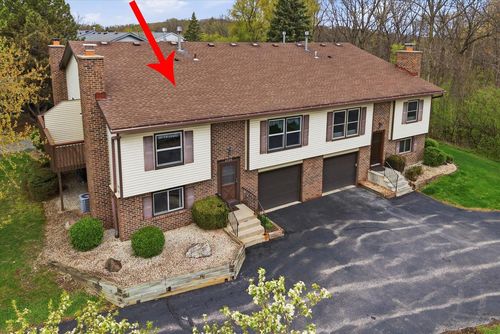 d-6504 S Parkedge Circle, Franklin, WI, 53132 | Card Image