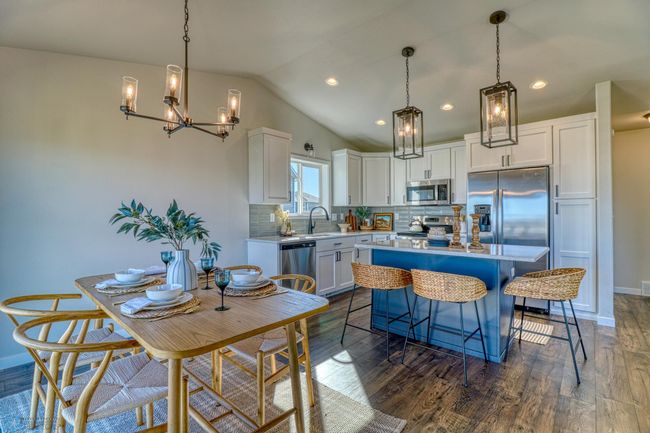 Dining Area1_3.jpg | Image 15