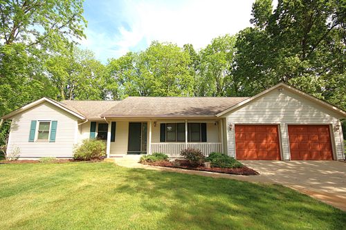 52201 Pine Tree Ln, Three Rivers, MI, 49093-9759 | Card Image