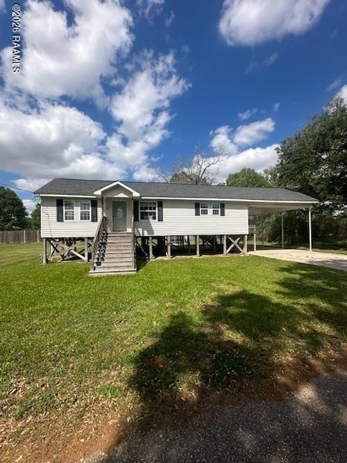 817 Putnam St, Erath, LA, 70533-3829 | Card Image