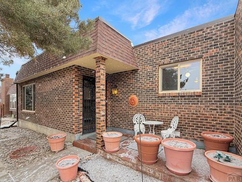 52 Villa Dr, Pueblo, CO, 81001-1419 | Card Image