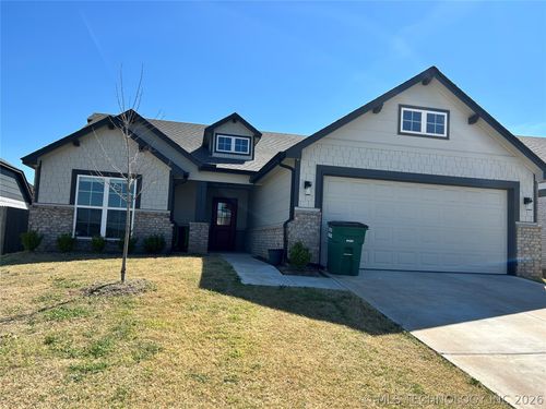 12333 N 132nd Ave E, Collinsville, OK, 74021 | Card Image