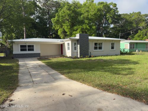 2209 Gillis St, Palatka, FL, 32177-4318 | Card Image
