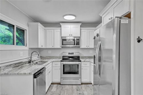 1804 Norview Ave, Norfolk, VA, 23518-5513 | Card Image