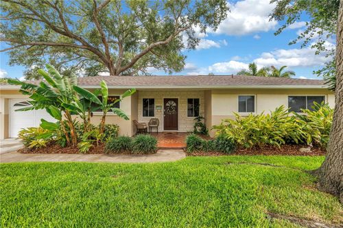 4201 27th Ave N, ST PETERSBURG, FL, 33713-2205 | Card Image