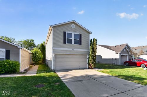 2941 Redland Ln, Indianapolis, IN, 46217-7143 | Card Image
