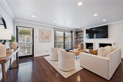 218-5930 Sandhurst Lane, Dallas, TX, 75206 | Card Image