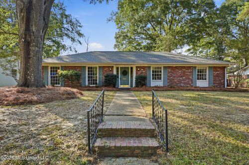 5359 Reddoch Dr, Jackson, MS, 39211-4611 | Card Image