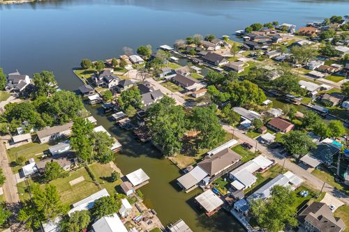 3412 Tahitian Ct, Granbury, TX, 76048-6120 | Card Image