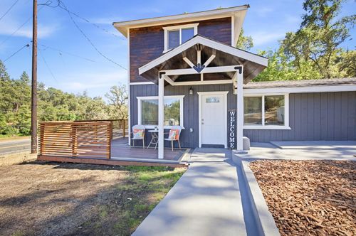 10019 Ladybird Dr, Grass Valley, CA, 95949-7716 | Card Image