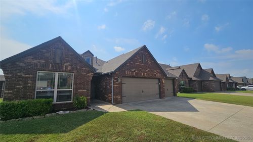 12110 E 69th St N, Owasso, OK, 74055-3630 | Card Image
