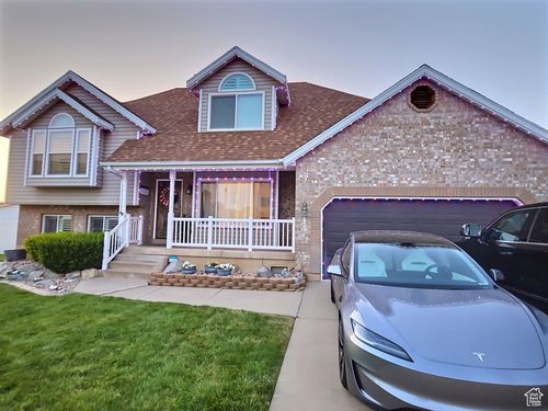 1466 Earl Cir, Syracuse, UT, 84075-9480 | Card Image