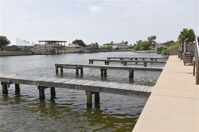 APT-404 - 4141 Whiteley Dr, Townhouse with 1 bedrooms, 2 bathrooms and 1 parking in Corpus Christi TX | Image 32