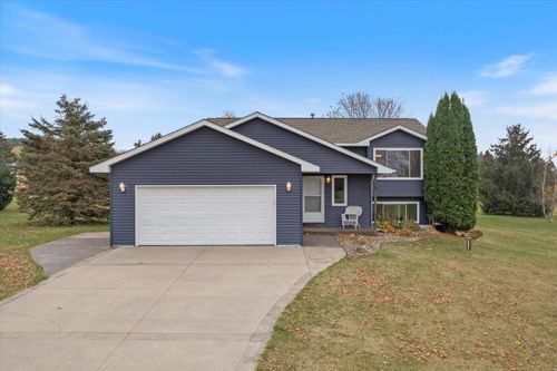 1191 121st Avenue, New Richmond, WI, 54017 | Card Image