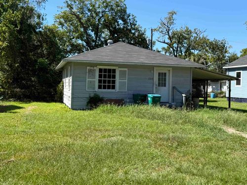 205 Lakeside Dr, Orange, TX, 77630-2464 | Card Image
