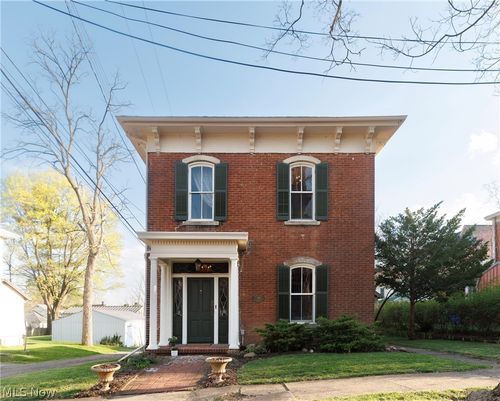 102 E Lamartine St, Mount Vernon, OH, 43050-1718 | Card Image