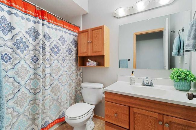260 Deschner Close, House other with 5 bedrooms, 2 bathrooms and 2 parking in Red Deer AB | Image 32