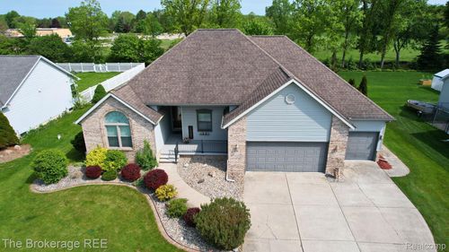 8101 Boulder Dr, Davison, MI, 48423-8641 | Card Image