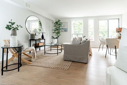 407-400 York Blvd, Hamilton, ON, L8R3M5 | Card Image