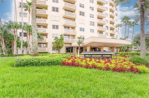 apt-1015-90 Edgewater Dr, Coral Gables, FL, 33133-6992 | Card Image