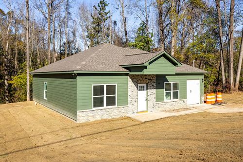 20 Grace Rd, Phenix City, AL, 36870-7122 | Card Image