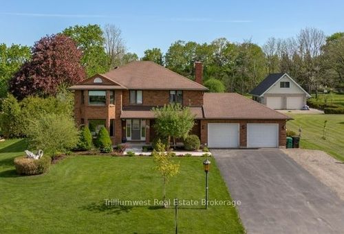 32 Sunset Dr, West Montrose, ON, N0B2V0 | Card Image