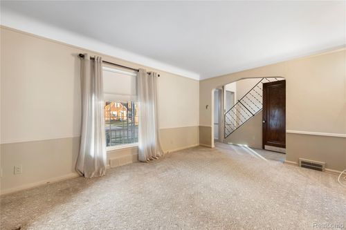 12833 Ward St, Southgate, MI, 48195-1054 | Card Image