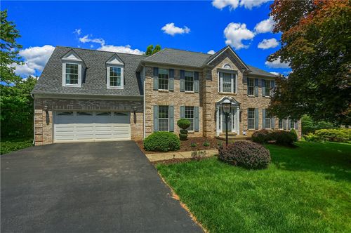 1642 Oakleaf Ln, Pittsburgh, PA, 15237-1549 | Card Image