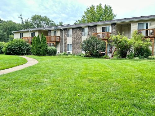 108-2200 Light Rd, Oswego, IL, 60543-8548 | Card Image
