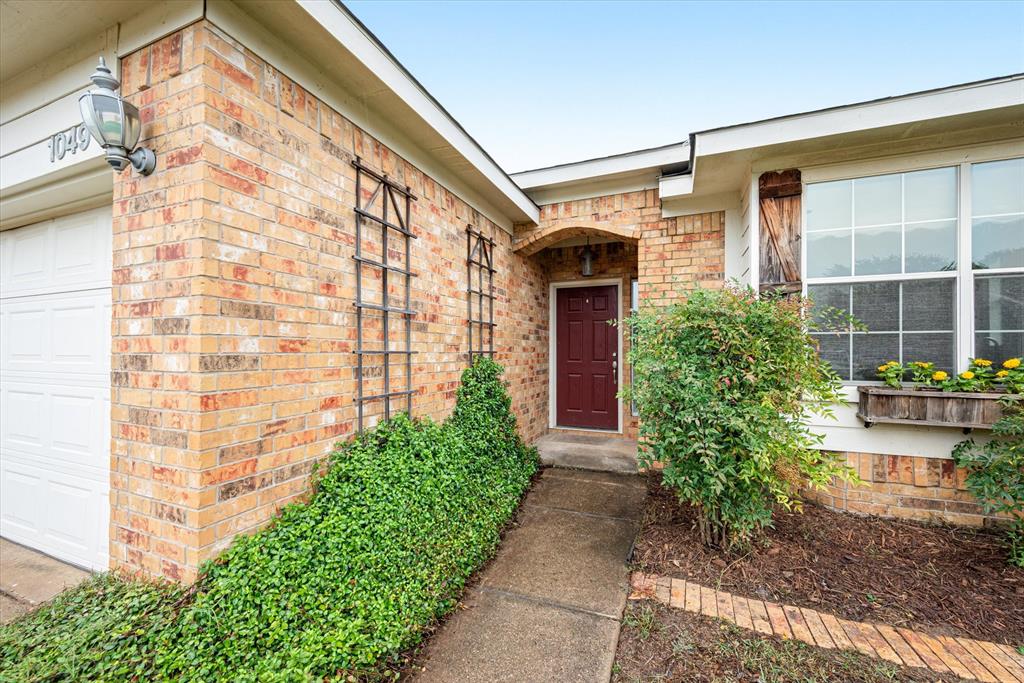 Mckavett Dr, Fort Worth, TX 76140