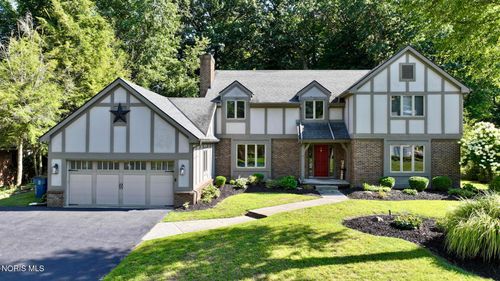 7257 Whispering Oak Dr, Sylvania, OH, 43560-1326 | Card Image