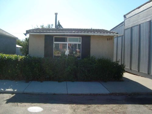 {{alt}} | Card Image