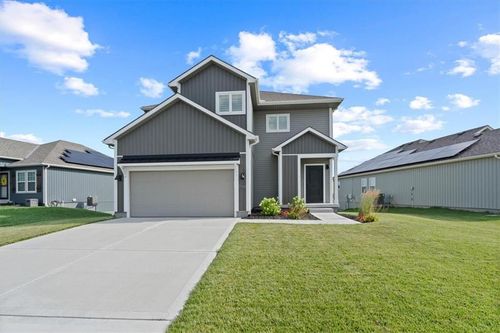 27424 E Cedar Grove Dr, Lee's Summit, MO, 64086-8478 | Card Image